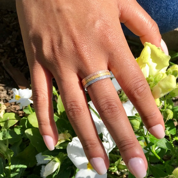 Set Of 3 Cute Gold Sparkly Rings - Picture 1 of 6